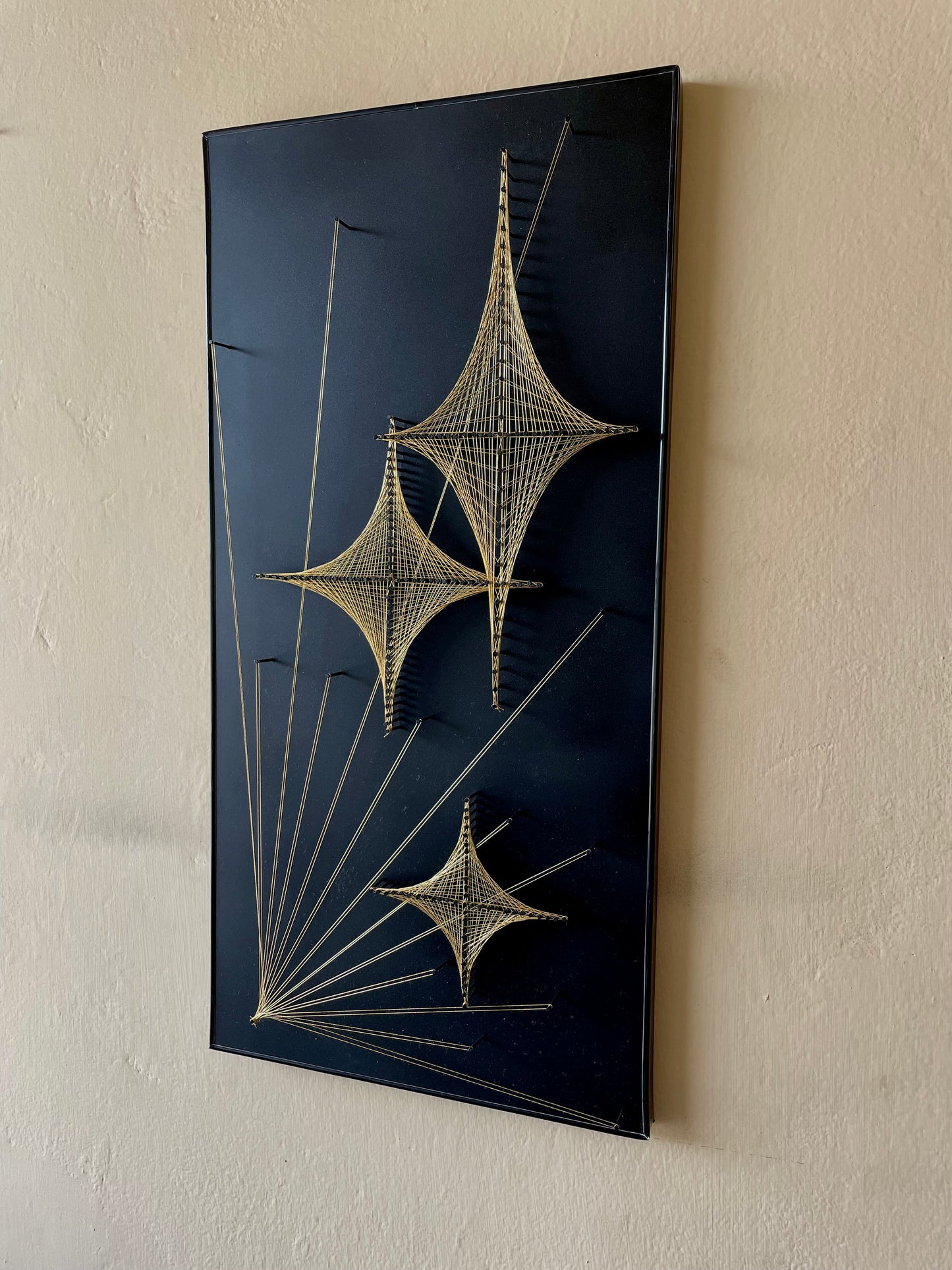 String Art Golden
