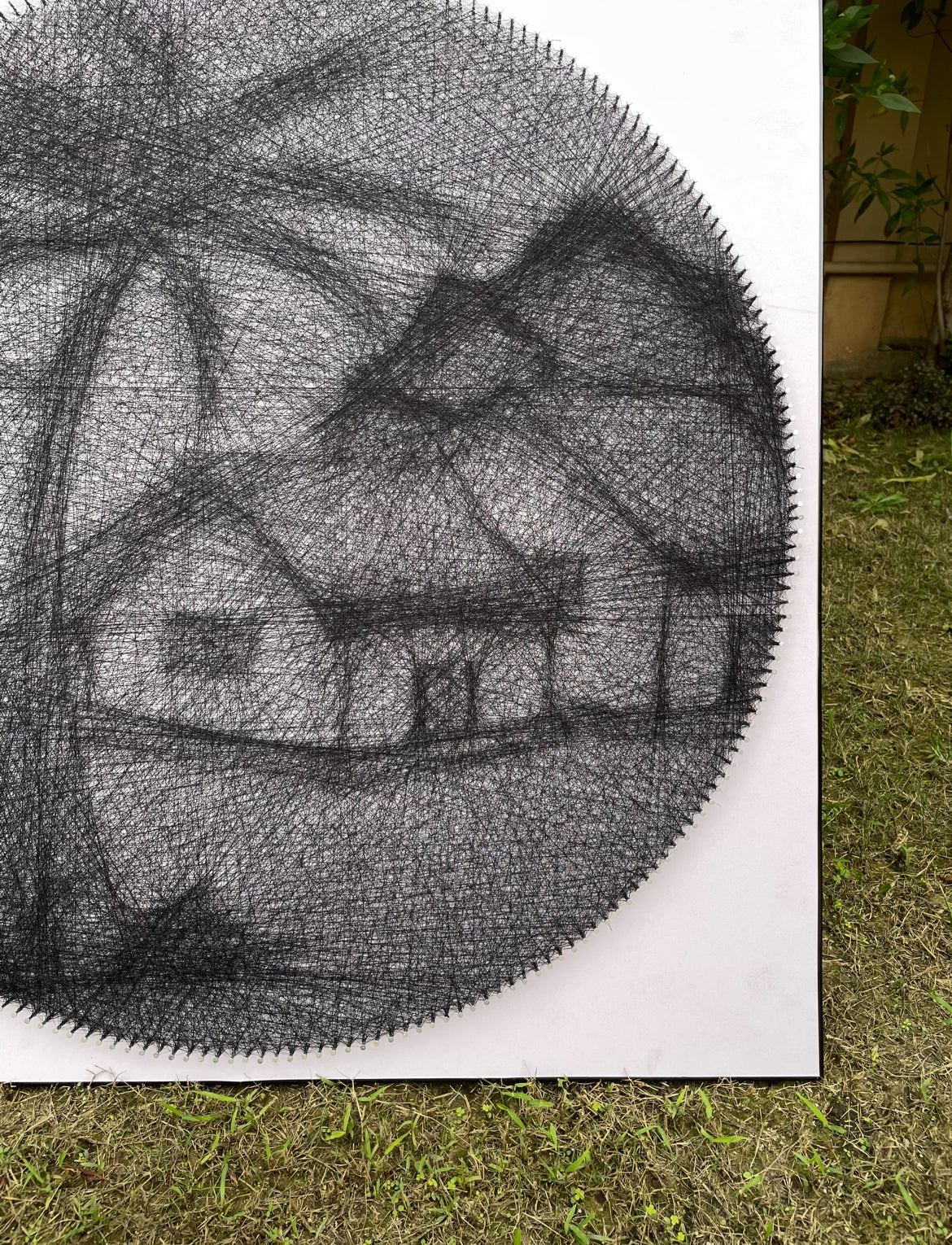 A Single String Art Scenery 32x32