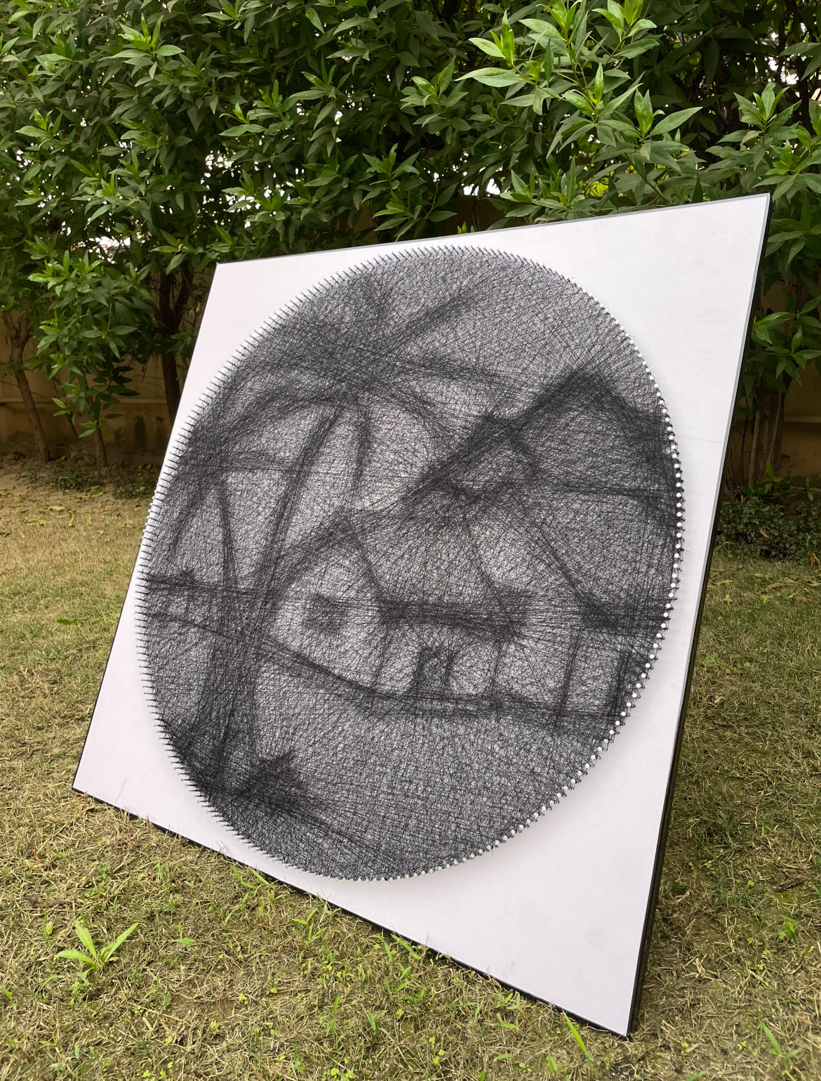 A Single String Art Scenery 32x32